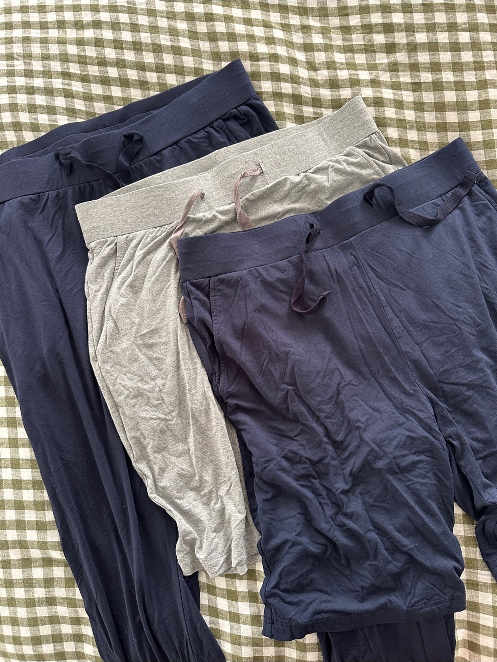 Men’s Cozy Earth short and pant bundle (size M)